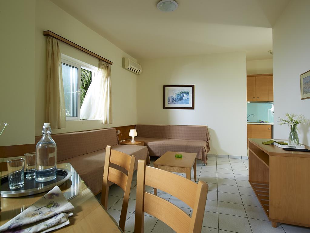 Mousses Apartments & Studios كيساموس المظهر الخارجي الصورة